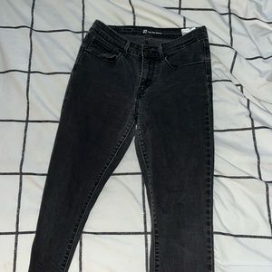 Levi’s High Rise Skinny Jeans